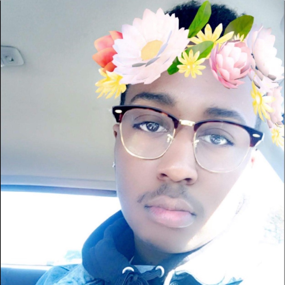 Meet your Posher, Deandre